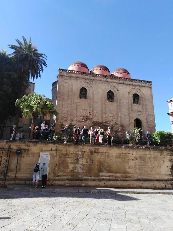 ** לינה וארוחת בוקר פלרמו B&B Santa Caterina איטליה